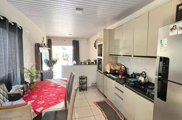 VENDA: CASA NO BAIRRO FRARON