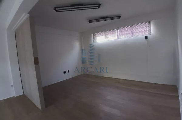 SALA COMERCIAL - 31 CENTRO COMERCIAL TAPAJÓS