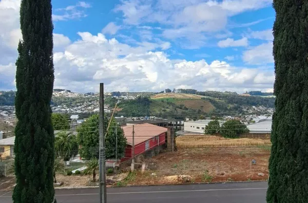 VENDA: APARTAMENTO NO RES. 4 ESTAÇÕES