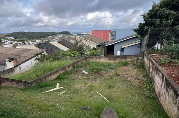 VENDA: CASA NO BAIRRO SÃO FRANCISCO