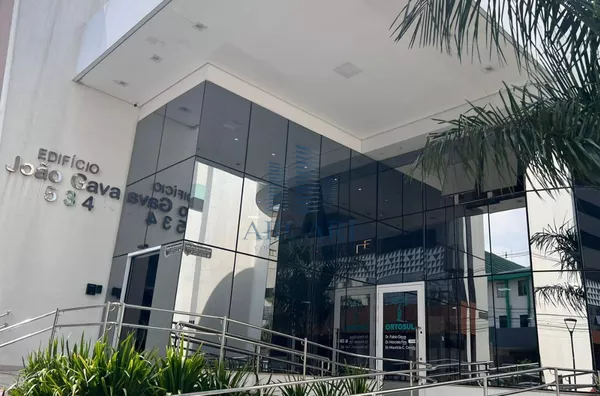 VENDA: SALA COMERCIAL NO EDIFÍCIO JOÃO GAVA