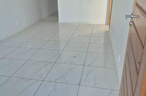 LOCAÇÃO: CASA NO BAIRRO FRARON (ROGERIO DAS CHAVES - CASA 01)