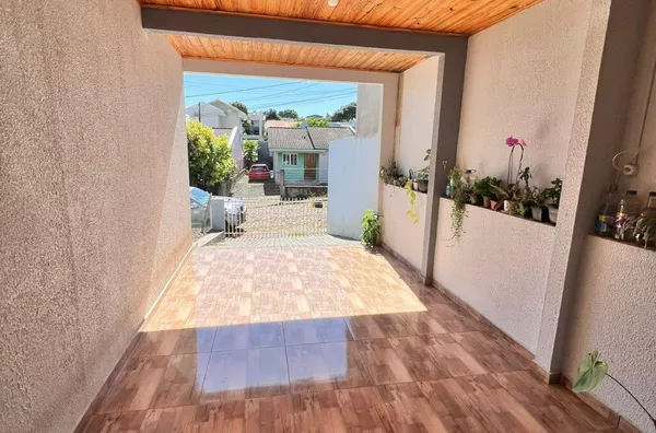 VENDA: CASA NO BAIRRO FRARON