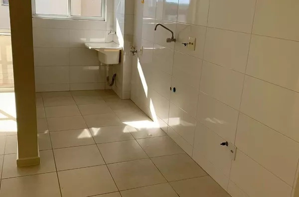 VENDA: APARTAMENTO NO EDIFÍCIO MONTE CARMELO