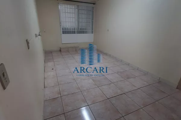 LOCAÇÃO: CASA NO BAIRRO NOVO HORIZONTE 