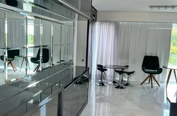 TRIPLEX AUTO PADRAO - Nº01 - À VENDA