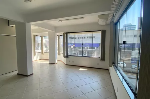 LOCAÇÃO: SALA 08 - SHOPPING ITACOLOMI 