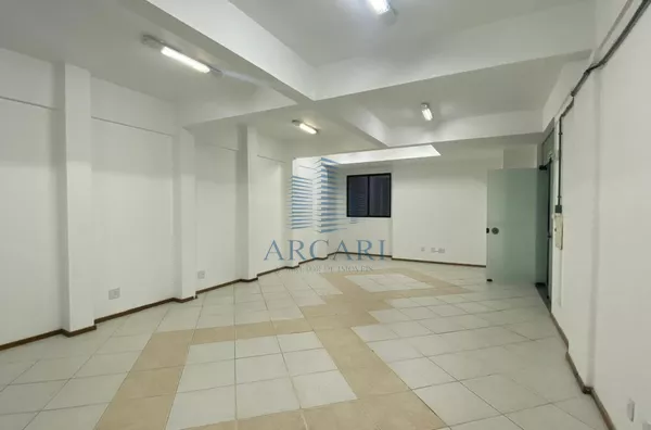 LOCAÇÃO: SALA 9C - SHOPPING ITACOLOMI