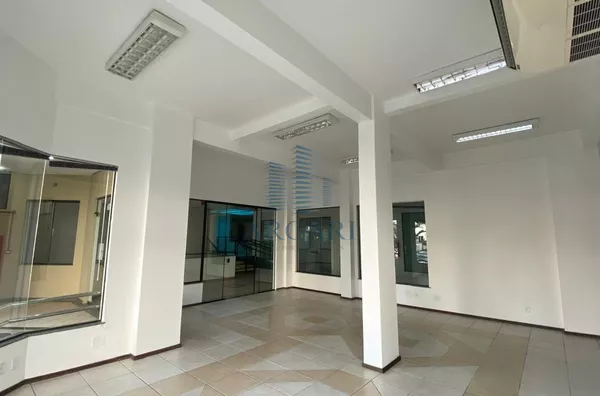 LOCAÇÃO: SALA 15 - SHOPPING ITACOLOMI 