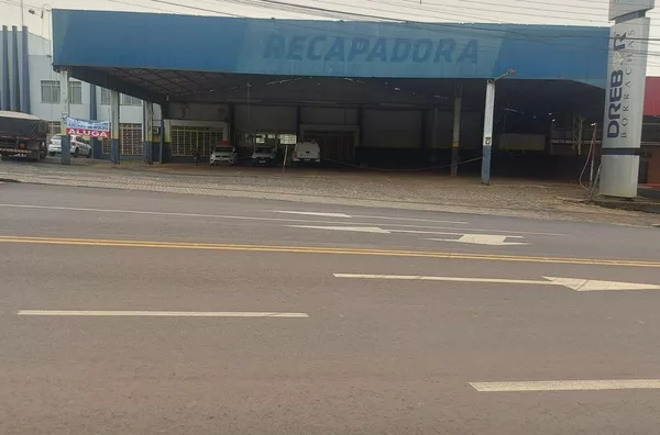 BARRACÃO NA AVENIDA TUPI - BAIRRO BORTOT 