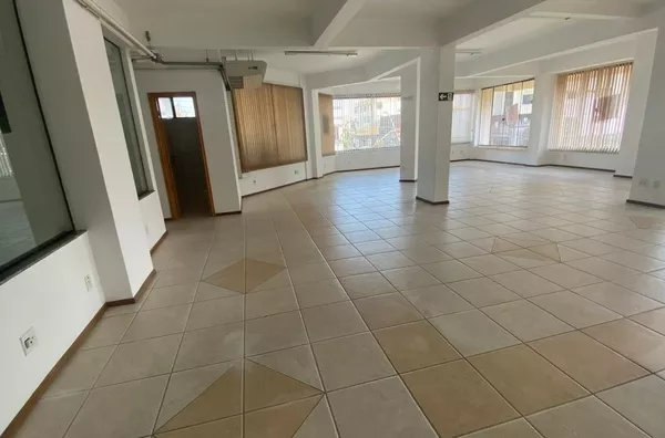 LOCAÇÃO: SALA 11 - SHOPPING ITACOLOMI 