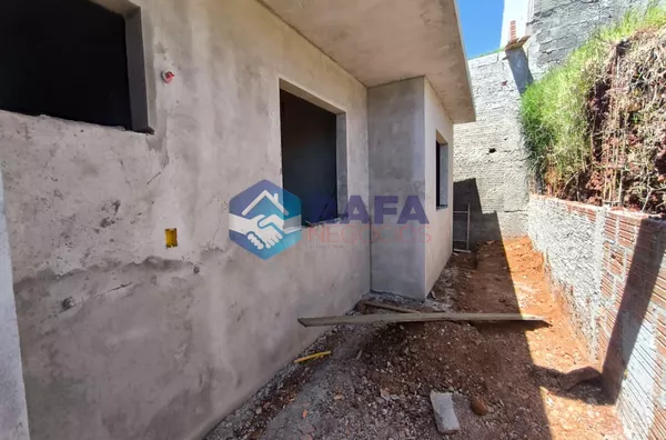 CASA SUÍTE + 1 QUARTO || BAIRRO FRARON || PATO BRANCO - PR