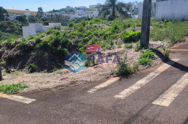 TERRENO DE ESQUINA || BAIRRO FRARON || PATO BRANCO - PR