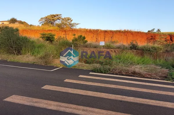 TERRENO NO LOTEAMENTO DOM LUIZ || BAIRRO FRARON || PATO BRANCO - PR