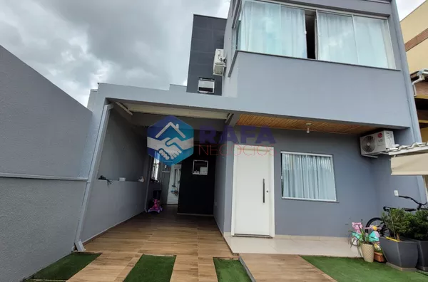 SOBRADO COM ESPAÇO GOURMET || BAIRRO SÃO FRANCISCO || PATO BRANCO - PR 