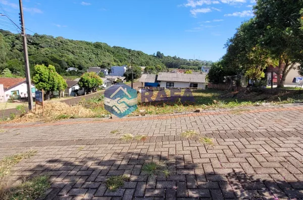 TERRENO COMERCIAL DE ESQUINA || BAIRRO PINHEIRINHO || PATO BRANCO - PR