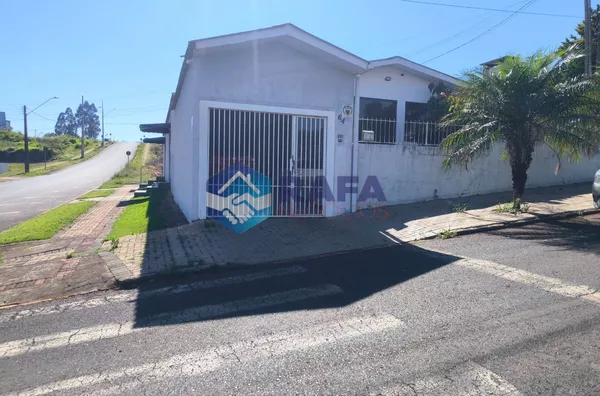 CASA COM SALAS COMERCIAIS || BAIRRO PLANALTO || PATO BRANCO - PR