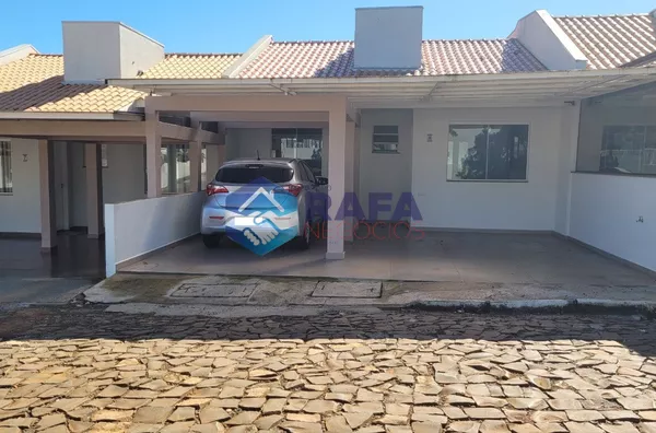 CASA COM 03 QUARTOS || BAIRRO PINHEIRINHO || PATO BRANCO - PR
