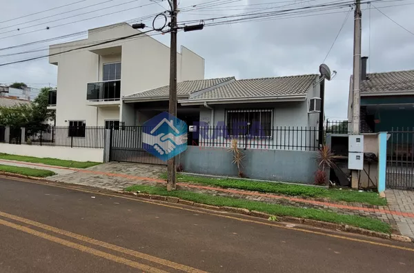 CASA COM ÁREA DE FESTAS || BAIRRO SANTO ANTONIO || PATO BRANCO - PR 