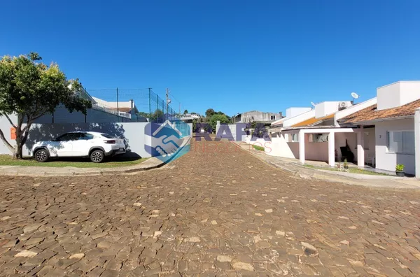 CASA COM 03 QUARTOS || BAIRRO PINHEIRINHO || PATO BRANCO - PR
