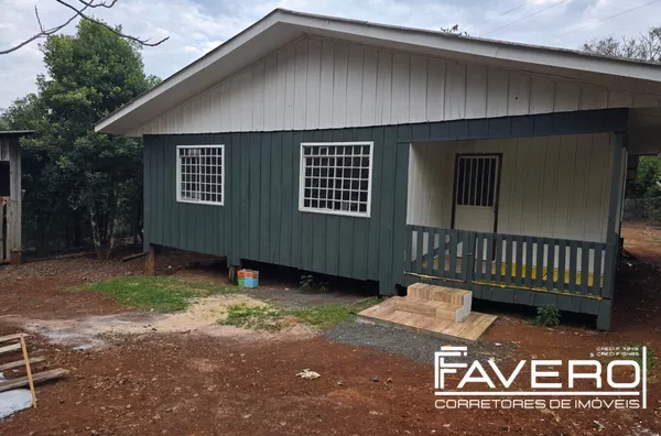 Casa de madeira para locação em área Rural De Pato Branco, Pato Branco