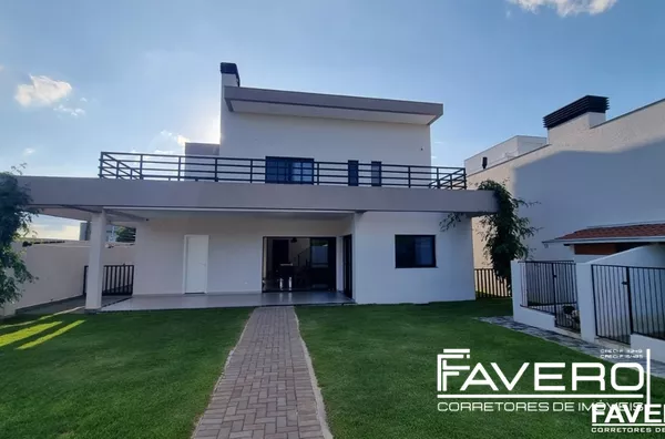 Casa de alto padrão à venda