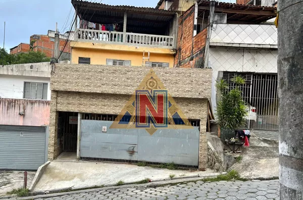 Sobrado para venda, com 6 casas em Serraria, Diadema