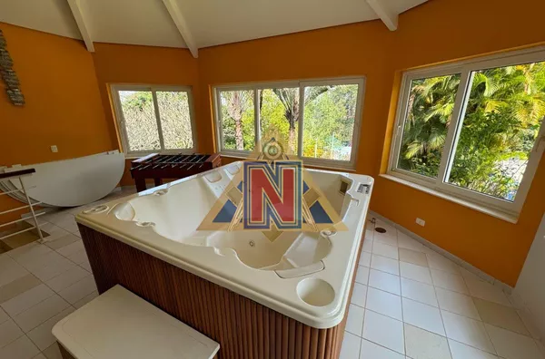 Casa para venda, 8 quarto(s),  Tanque, Atibaia