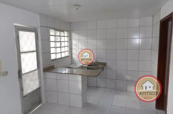 CASA CONDOMÍNIO FECHADO - 02 QUARTO – 50M²    S/ GARAGEM