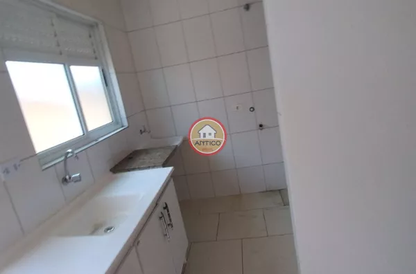 COZINHA / ÁREA DE SERVIÇOS