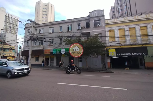 APARTAMENTO CENTRAL -  03 QUARTOS– 80 M²