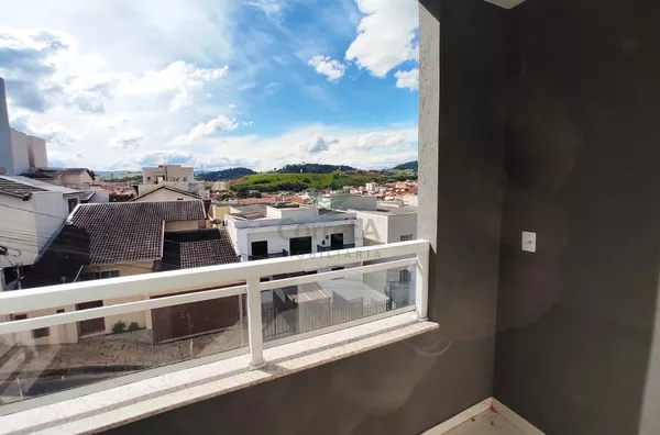 Apartamento com 2 quartos (sendo uma suite), Bairro Parque dos Fontes, Pouso Alegre MG