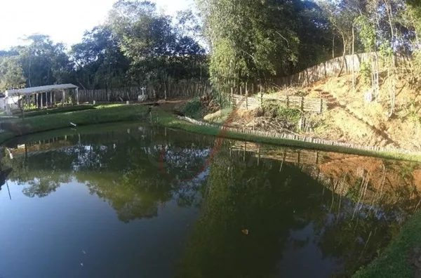 Chacara com energia fotovoltaica, Bairro Dos Farias, Pouso Alegre MG