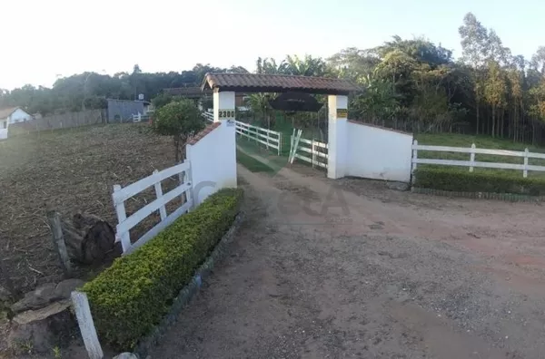 Chacara com energia fotovoltaica, Bairro Dos Farias, Pouso Alegre MG