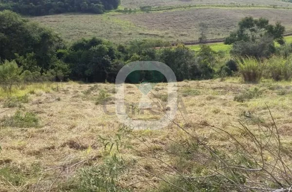 Terreno rural de 2000m² escriturado estuda permuta