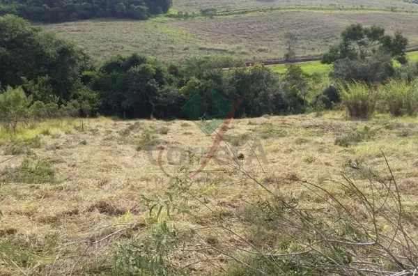 Terreno rural de 2000m² escriturado estuda permuta