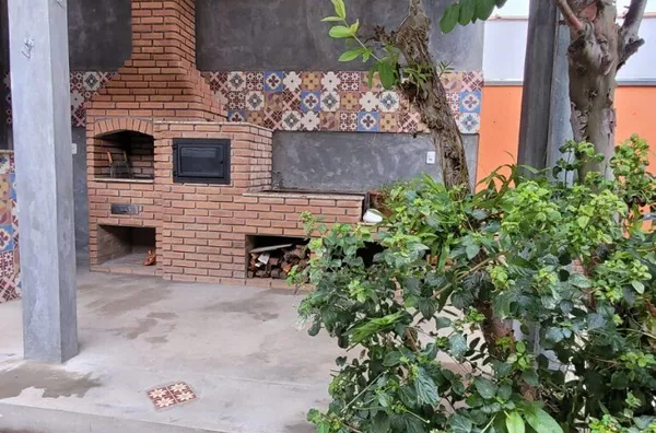 Casa Residencial lote inteiro, Bairro Arvore Grande, Pouso Alegre MG