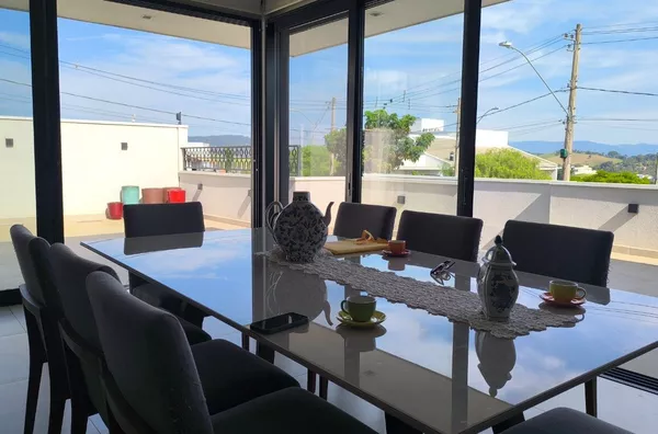 Casa de dois pavimentos para venda, 4 quarto(s),  Astúrias, Pouso Alegre