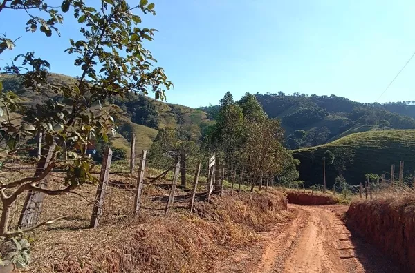 Chácara para venda, 2 quarto(s),  Catigua, Silvianópolis