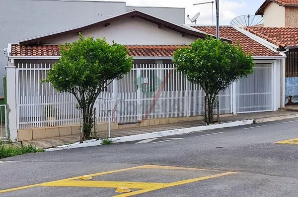 Casa Residencial, Bairro Cruzeiro, Pouso Alegre MG
