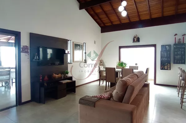 Casa com vista maravilhosa, Bairro Colina de Santa Bárbara, Pouso Alegre MG