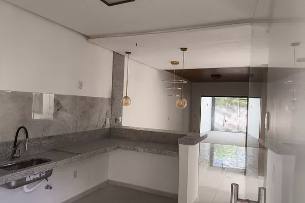 Linda Casa padrão à Venda, Bairro Vitória Regia, Itapetinga, BA - Foto 3