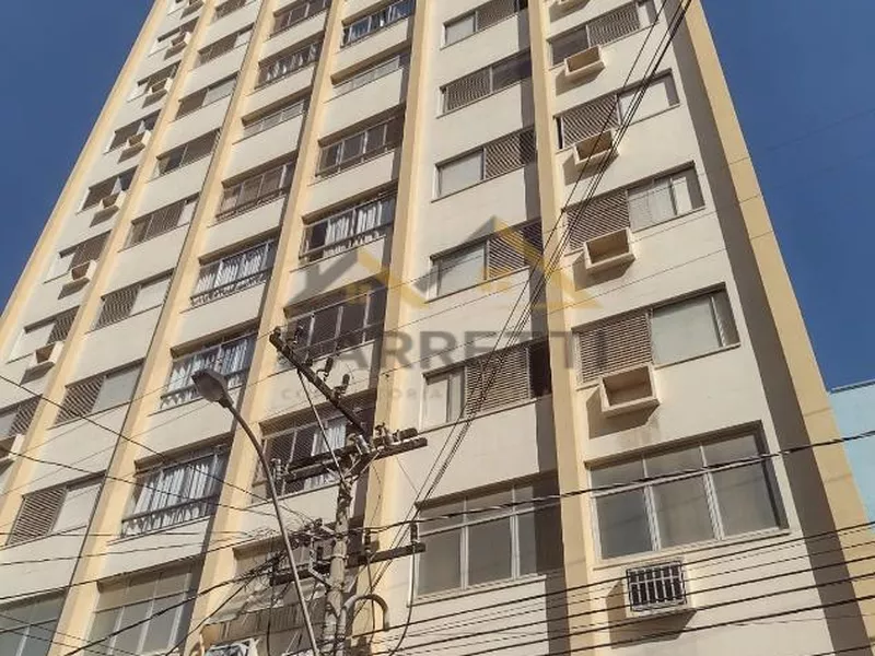 Apartamento à venda no Centro, com 91m², três quartos (sendo uma suíte) e três banheiros - Foto Principal