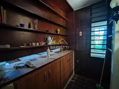 Casa para locação com 1.212 m², contendo quatro quartos, três salas, quatro banheiros e quatro vagas de garagem - Foto 7