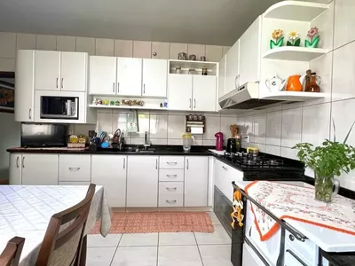 Ampla Casa para venda, Localizada no Bairro  La Salle, na cidade de Pato Branco-PR - Foto 18