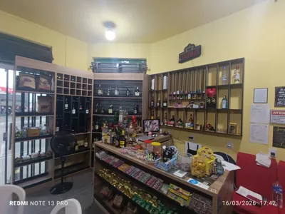 **Aluguel de Ponto Comercial de esquina com Mezanino na Av. Regis Pacheco no Centro – Vitória da - Foto 11