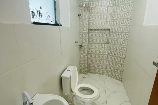 Vendo ótimo apartamento de 2 quartos com suíte, pronto para morar, apto no 2º andar - Foto 5