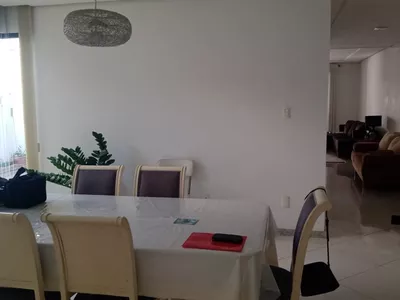 Casa com 3 suítes , 2 salas em excelente localização à venda, Recreio próximo ao centro da cid - Foto 2