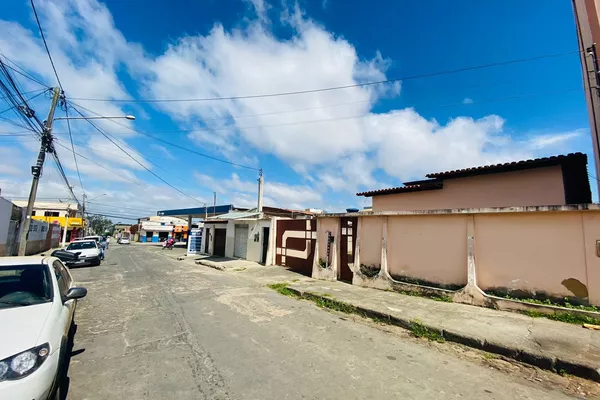 Casa à venda, com 408M² de terreno na área comercial do bairro Alto Maron, Vitória da Conquista, - Foto 1