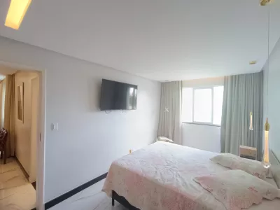 Lindo Apartamento à Venda no 1º Andar com garagem coberta no bairro Candeias, Vitória da Conquist - Foto 20